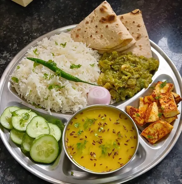Hormone-friendly Indian meal on a thali