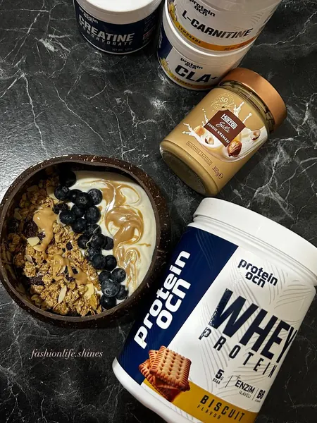 Healthy breakfast bowl with supplements